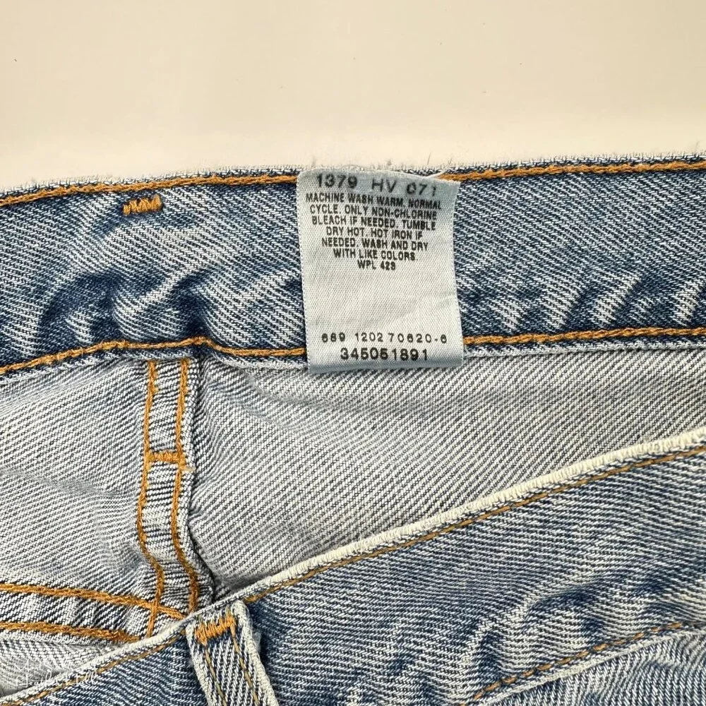 Vintage 1990's Levi's 505 Regular Fit Denim Shorts Size 34 Men's